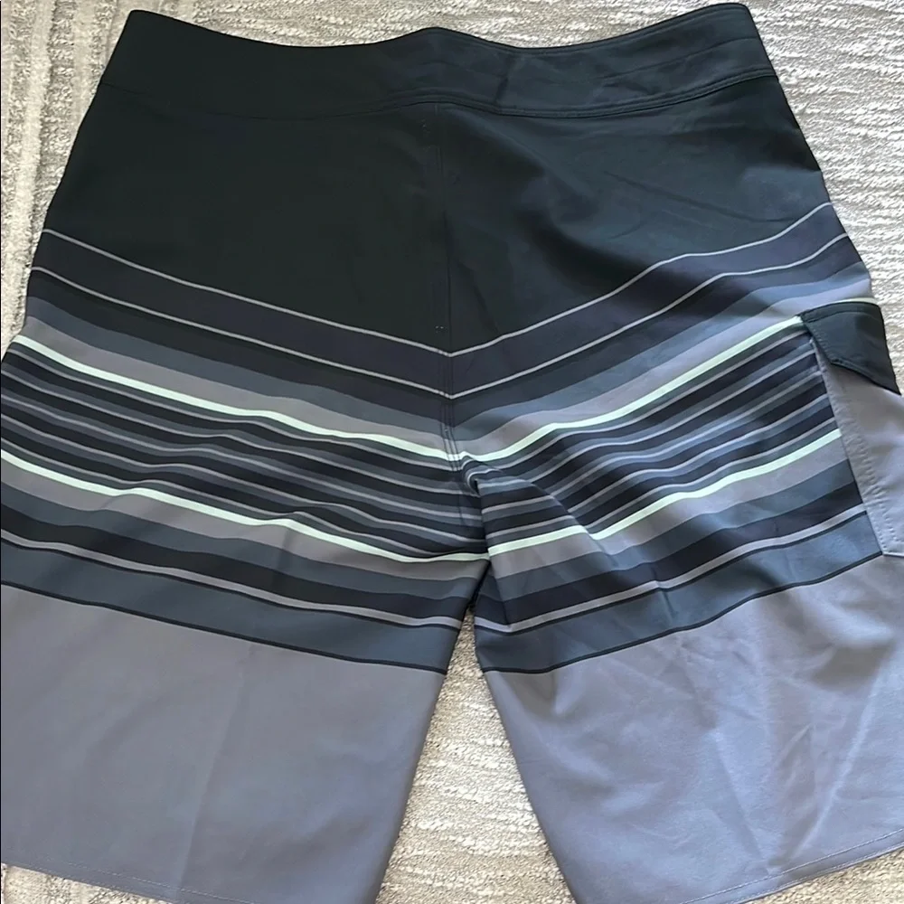 Billabong Black and Gray Gradient Board Shorts Quick-Dry